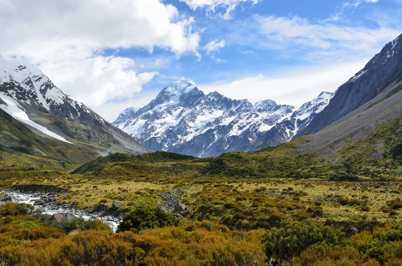 Stunning landscape of snow-capped mountains in Mount Cook National Park, New Zealand.